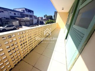 Casa Para Venda com 3 quartos e dependência em Nossa Senhora do Ó - Paulista