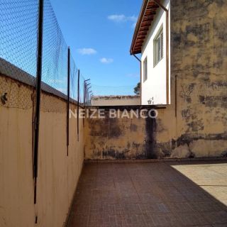 Casa Para Vender com 2 quartos no bairro Vila Carvalho em Sorocaba