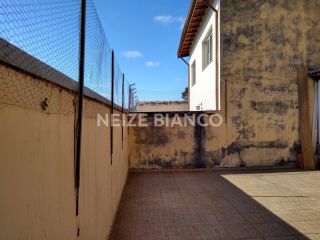 Casa Para Vender com 2 quartos no bairro Vila Carvalho em Sorocaba