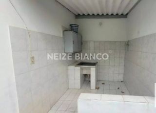 Casa Para Vender com 2 quartos no bairro Vila Carvalho em Sorocaba