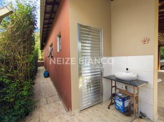 Chácara Para Alugar com 2 quartos em Piedade