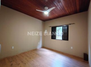 Chácara Para Alugar com 2 quartos em Piedade