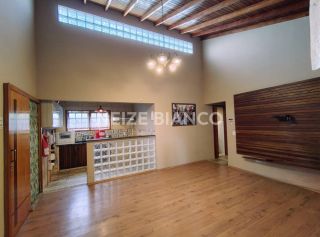 Chácara Para Alugar com 2 quartos em Piedade