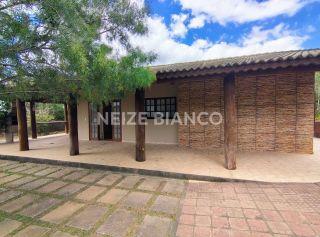 Chácara Para Alugar com 2 quartos em Piedade