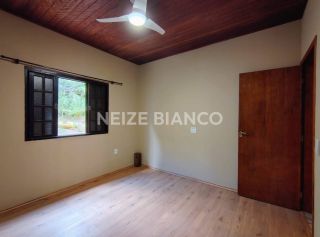 Chácara Para Alugar com 2 quartos em Piedade