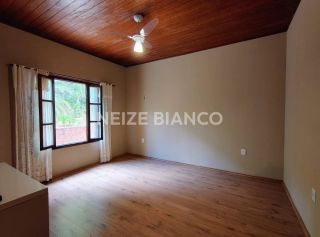 Chácara Para Alugar com 2 quartos em Piedade