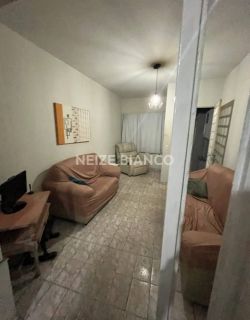 Casa Para Vender com 02 quartos no Centro em Sorocaba