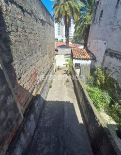 Casa Para Vender com 02 quartos no Centro em Sorocaba