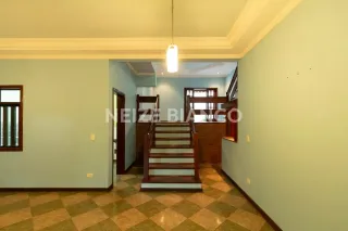 Sobrado Para Alugar com 3 quartos 3 suítes no bairro Jd. Bandeirantes em Sorocaba