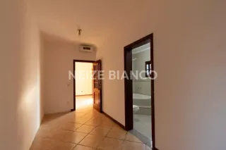 Sobrado Para Alugar com 3 quartos 3 suítes no bairro Jd. Bandeirantes em Sorocaba