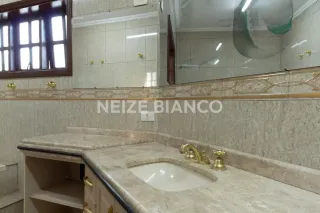 Sobrado Para Alugar com 3 quartos 3 suítes no bairro Jd. Bandeirantes em Sorocaba