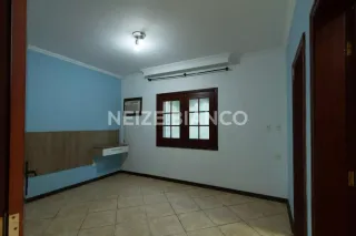 Sobrado Para Alugar com 3 quartos 3 suítes no bairro Jd. Bandeirantes em Sorocaba