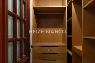 Sobrado Para Alugar com 3 quartos 3 suítes no bairro Jd. Bandeirantes em Sorocaba