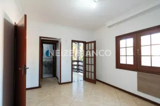 Sobrado Para Alugar com 3 quartos 3 suítes no bairro Jd. Bandeirantes em Sorocaba