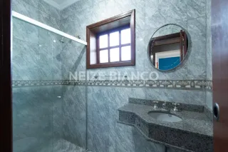 Sobrado Para Alugar com 3 quartos 3 suítes no bairro Jd. Bandeirantes em Sorocaba