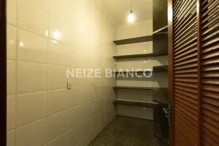 Sobrado Para Alugar com 3 quartos 3 suítes no bairro Jd. Bandeirantes em Sorocaba