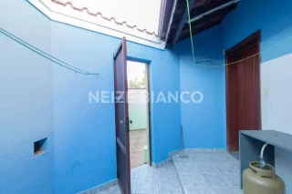 Sobrado Para Alugar com 3 quartos 3 suítes no bairro Jd. Bandeirantes em Sorocaba