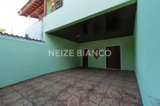 Sobrado Para Alugar com 3 quartos 3 suítes no bairro Jd. Bandeirantes em Sorocaba