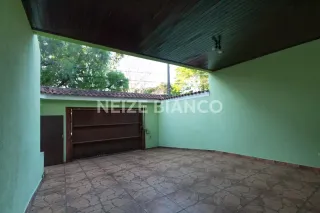 Sobrado Para Alugar com 3 quartos 3 suítes no bairro Jd. Bandeirantes em Sorocaba