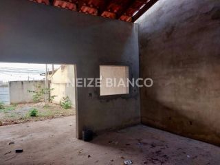 Casa Para Vender no bairro Wanel Ville em Sorocaba