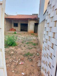 Casa Para Vender no bairro Wanel Ville em Sorocaba