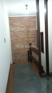 Sobrado Para Vender com 04 quartos e 01 suíte no bairro Jd. Leocadia em Sorocaba