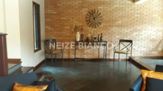 Sobrado Para Vender com 04 quartos e 01 suíte no bairro Jd. Leocadia em Sorocaba