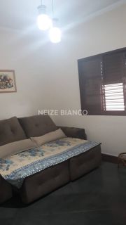 Sobrado Para Vender com 04 quartos e 01 suíte no bairro Jd. Leocadia em Sorocaba