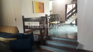 Sobrado Para Vender com 04 quartos e 01 suíte no bairro Jd. Leocadia em Sorocaba