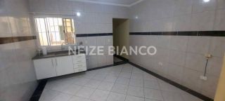 Casa Para Vender com 2 quartos 1 suítes no bairro Jd. Leocadia em Sorocaba