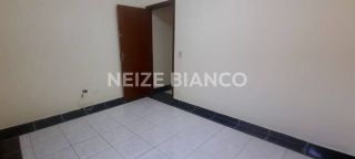 Casa Para Vender com 2 quartos 1 suítes no bairro Jd. Leocadia em Sorocaba