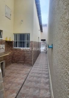 Casa Para Vender com 2 quartos 1 suítes no bairro Jd. Leocadia em Sorocaba