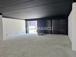 Prédio / Edifício Inteiro Comercial Para Vender no bairro Wanel Ville em Sorocaba