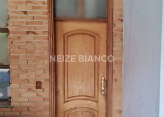 Sobrado Para Vender com 4 quartos 3 suítes no bairro Jd. Pagliato em Sorocaba