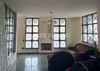 Sobrado Para Vender com 4 quartos 3 suítes no bairro Jd. Pagliato em Sorocaba