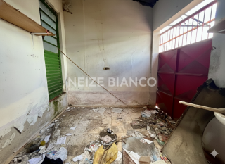 Casa Para Vender com 4 quartos 1 suíte no bairro Vl. Helena em Sorocaba