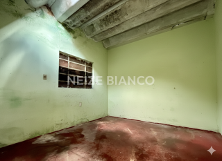 Casa Para Vender com 4 quartos 1 suíte no bairro Vl. Helena em Sorocaba