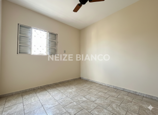 Casa Para Vender com 4 quartos 1 suíte no bairro Vl. Helena em Sorocaba