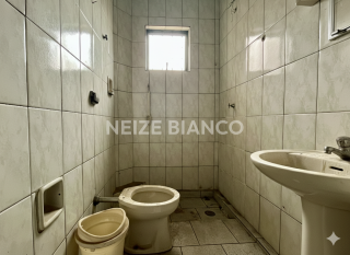 Casa Para Vender com 4 quartos 1 suíte no bairro Vl. Helena em Sorocaba