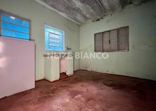 Casa Para Vender com 4 quartos 1 suíte no bairro Vl. Helena em Sorocaba