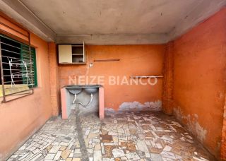 Casa Para Vender com 4 quartos 1 suíte no bairro Vl. Helena em Sorocaba