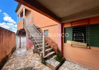 Casa Para Vender com 4 quartos 1 suíte no bairro Vl. Helena em Sorocaba