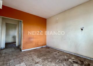 Casa Para Vender com 4 quartos 1 suíte no bairro Vl. Helena em Sorocaba