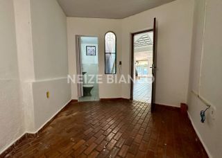 Sobrado Para Alugar com 6 suítes no bairro Jd. Paulistano em Sorocaba