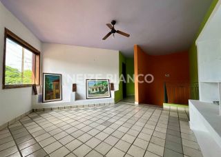 Sobrado Para Alugar com 6 suítes no bairro Jd. Paulistano em Sorocaba