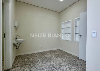 Prédio / Edifício Inteiro Comercial Para Alugar no bairro Jd. Pagliato em Sorocaba