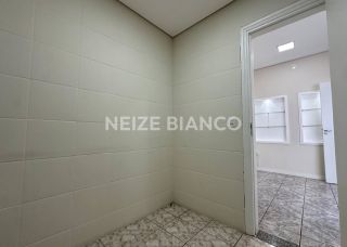 Prédio / Edifício Inteiro Comercial Para Alugar no bairro Jd. Pagliato em Sorocaba