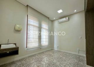 Prédio / Edifício Inteiro Comercial Para Alugar no bairro Jd. Pagliato em Sorocaba