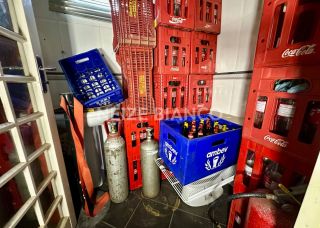 Prédio / Edifício Inteiro Comercial Para Alugar na Av. Itavuvu em Sorocaba