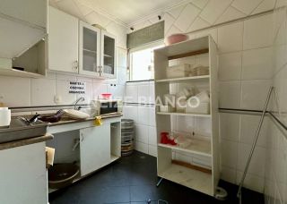 Prédio / Edifício Inteiro Comercial Para Alugar na Av. Itavuvu em Sorocaba